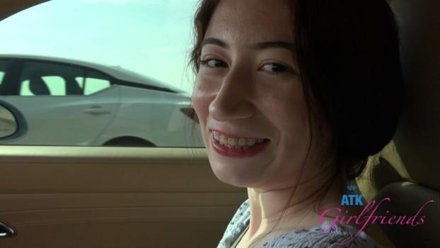 atkgirlfriends-24-02-03-ava-davis-malibu-1-xxx-1080p_t_00_10_35_00001.jpg