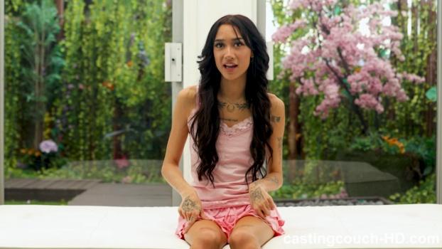 castingcouch-hd-24-02-23-katie-720p_00_14_56_00000.jpg