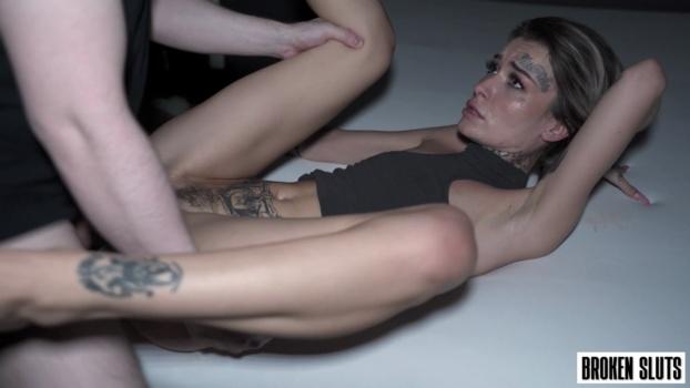 brokensluts-24-03-29-tabitha-poison-throated-she-almost-couldnt-take-it-xxx-1080.jpg