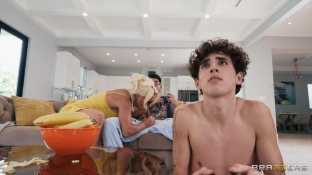 brazzersexxtra-24-07-26-taylor-vixxen-the-elephant-dude-xxx-1080p_00_07_31_00000.jpg