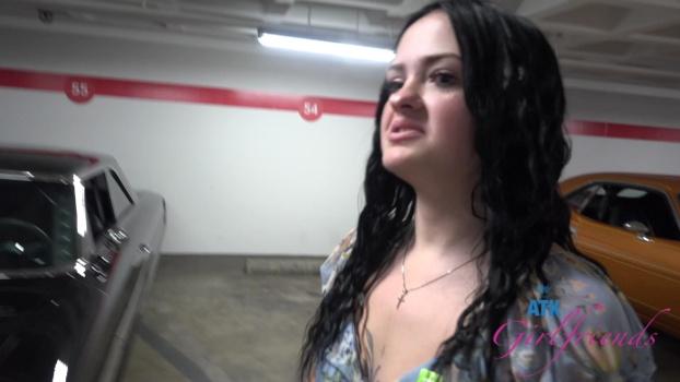 atkgirlfriends-24-08-30-imani-valor-auto-museum-1-xxx-1080p_00_11_34_00000.jpg