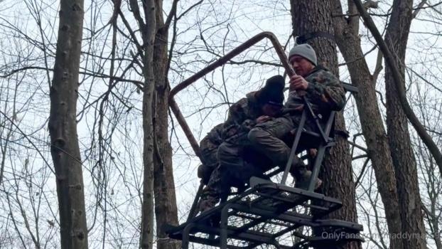 onlyfans_maddy-may-gets-fucked-in-a-tree-stand-xxx-1080p_00_05_54_00001.jpg
