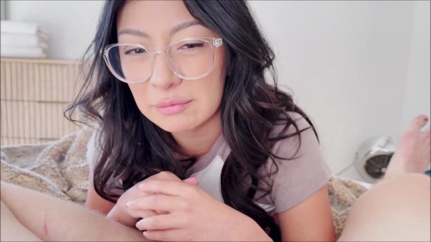 familytherapyxxx-24-12-17-cami-strella-hyperfixation-xxx-1080p_00_06_04_00000.jpg