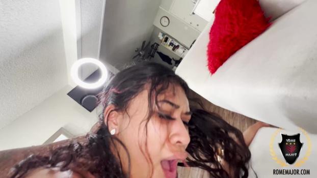 romemajor-25-04-18-reina-heart-xxx-2160p_00_18_32_00001.jpg