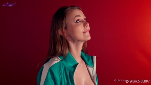 onlyfans_sia-siberia-squid-game-xxx-parody-vol-3-xxx-1080p_00_07_10_00001.jpg