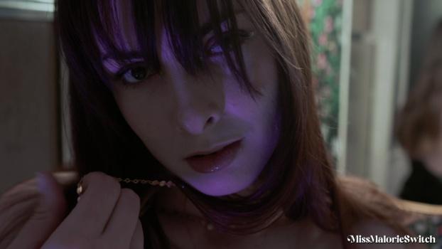 manyvids_miss-malorie-switch-xxx-1080p_00_09_26_00001.jpg