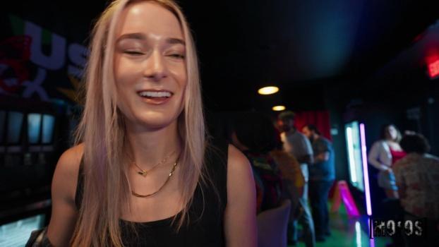 hesgotrizz-25-09-21-thea-summers-and-lily-kava-cheater-xxx-1080p_00_14_57_00001.jpg
