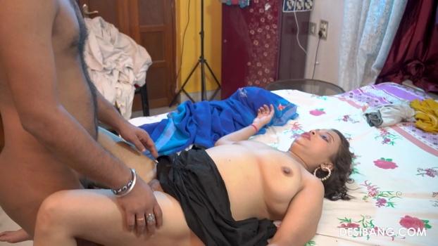 desibang-25-10-06-curvy-indian-woman-gets-fucked-xxx-1080p_00_12_28_00002.jpg