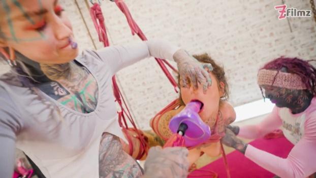 z-filmzoriginals-25-12-04-anuskatzz-lyviane-lily-lu-xxx-1080p_00_14_00_00001.jpg