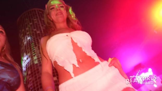 realgirlsgonebad-25-12-06y-frolics-104-xxx-1080p_00_04_45_00002.jpg