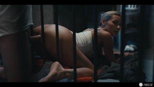 freeze-26-01-23-veronica-leal-xxx-1080p_00_18_28_00002.jpg