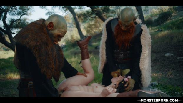 monsterporn_maddie-wren-trouble-in-the-woods-xxx-1080p_00_15_28_00003.jpg