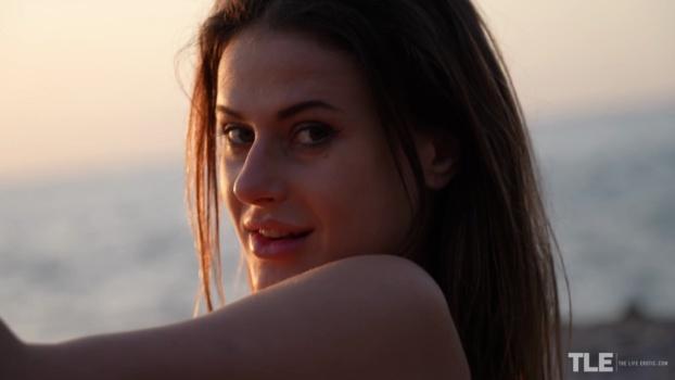 thelifeerotic-26-05-18-bella-passion-at-dawn-2-xxx-1080p_00_06_25_00002.jpg