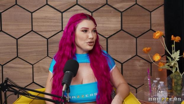 brazzersexxtra-26-06-09-yhivi-and-lily-lou-the-brazzers-podcast-episode-18-xxx-1.jpg