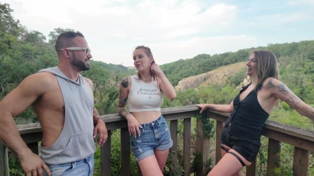 jacquieetmicheltv-26-06-21-nyraline-cataleya-xxx-1080p_00_06_56_00000.jpg