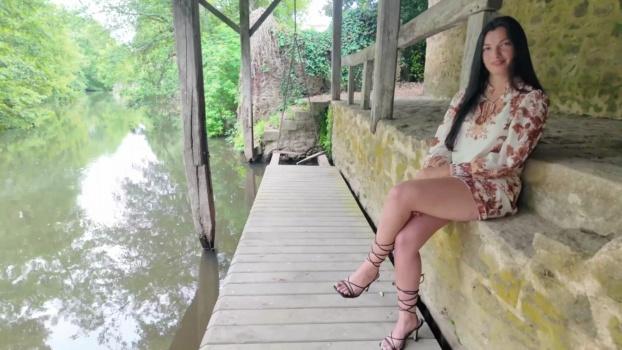 jacquieetmicheltv-26-06-25-sirenax-xxx-1080p_00_07_55_00000.jpg