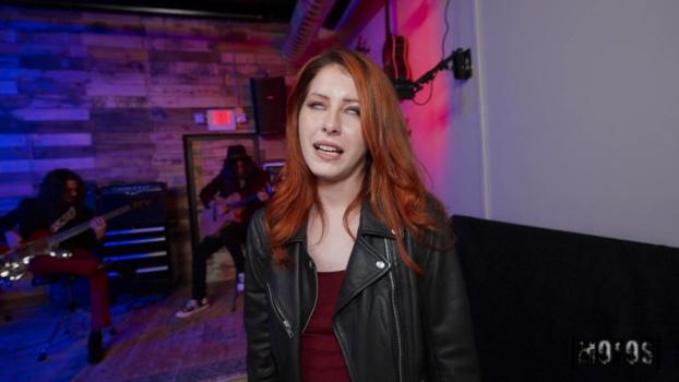 hesgotrizz-26-06-26-peach-and-onyx-reign-redhead-onyx-needs-some-attention-xxx-1.jpg