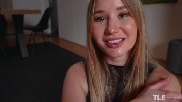 thelifeerotic-26-07-21-amalia-davis-dark-device-2-xxx-1080p_00_03_55_00000.jpg